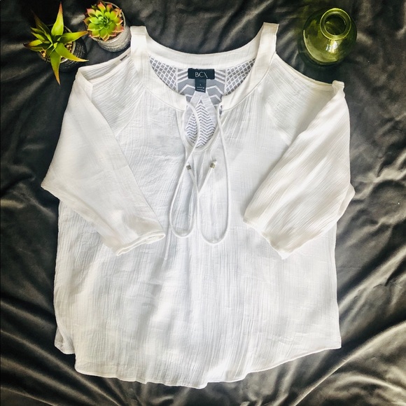 BCX - SZ. L WHITE TOP W/ COLD SHOULDER 3/4 SLEEVES - Picture 7 of 8